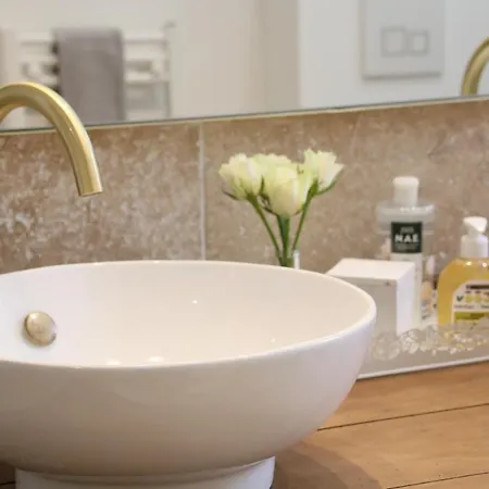 Les Bons Amis וילה